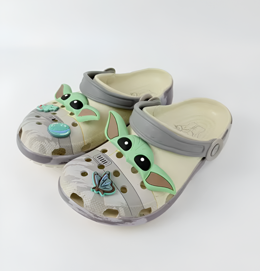 Baby Yoda Mandalorian - Adulto