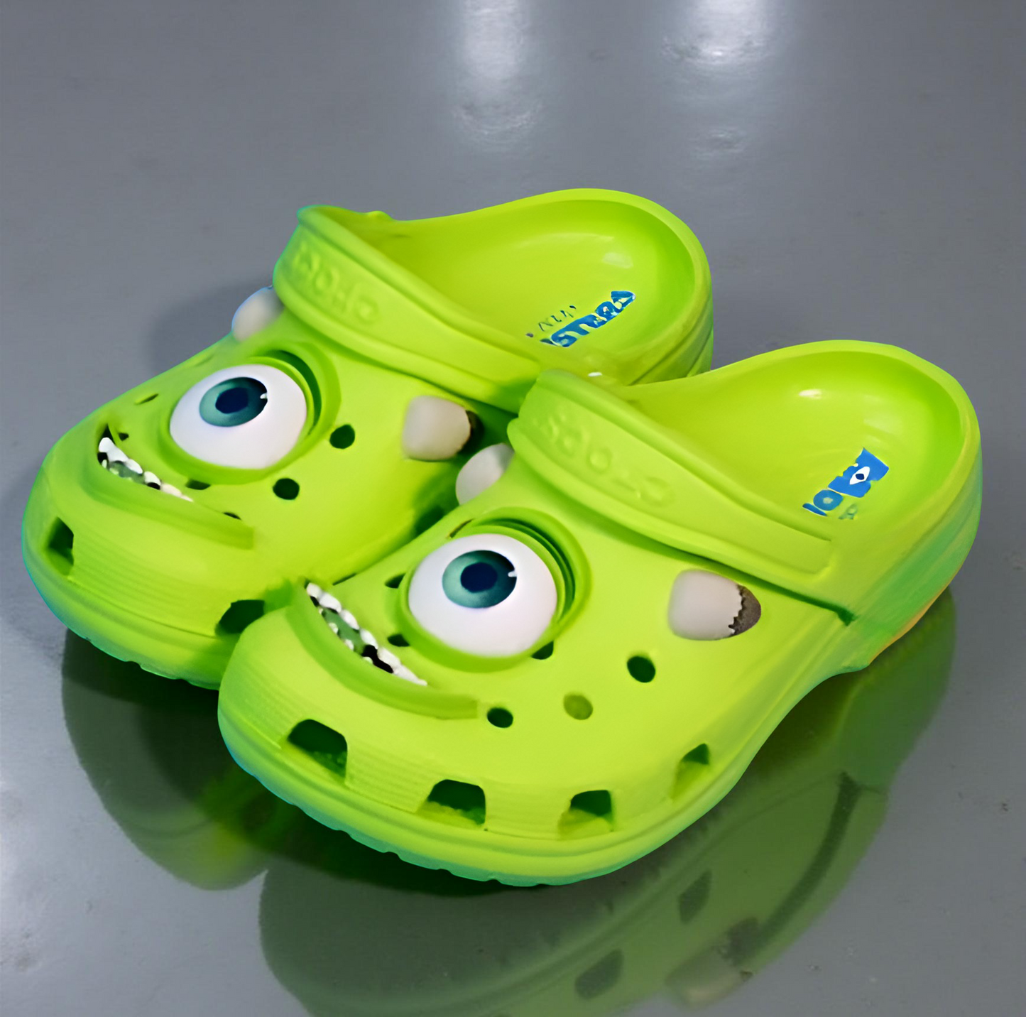 Mike Wazowski - Adulto