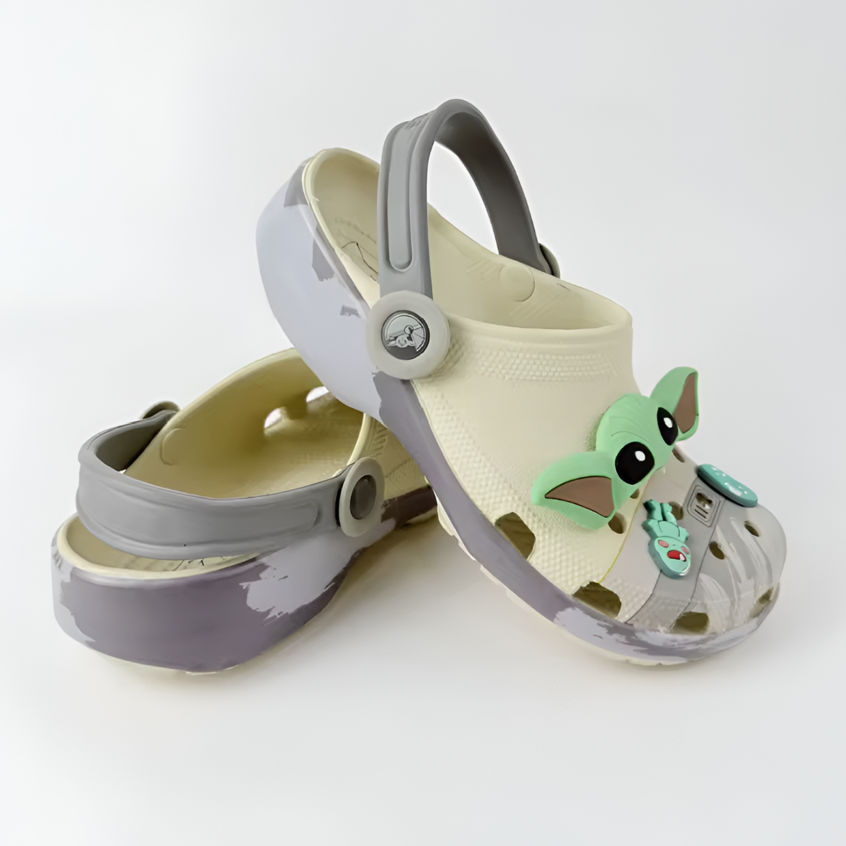 Baby Yoda Mandalorian - Adulto